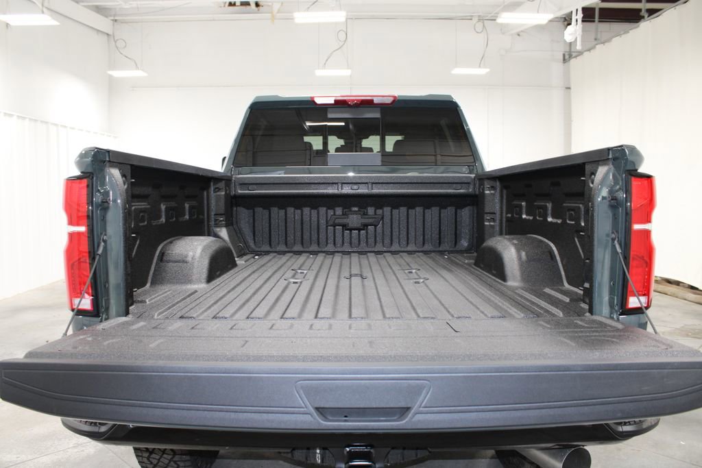 New 2026 Chevrolet Silverado 2500 ZR2 image 17