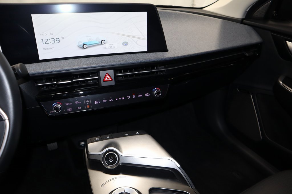 Used 2022 Kia EV6 Wind image 32