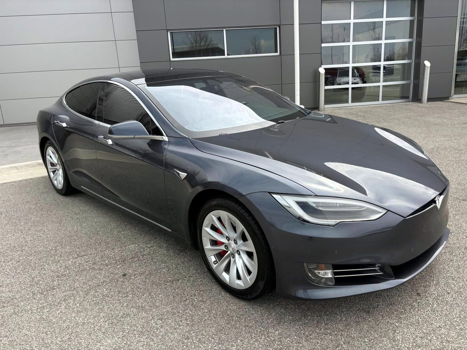 Used 2018 Tesla Model S P100D image 3