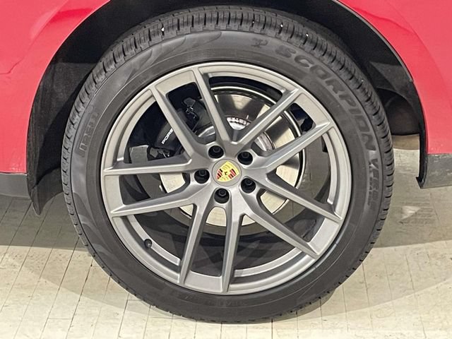 Certified 2026 Porsche Macan AWD/4WD image 14