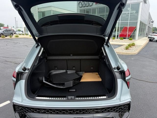 New 2026 Audi Q3 quattro 2.0T AWD/4WD image 16