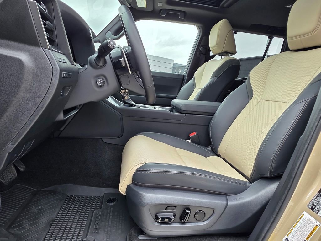 Used 2024 Lexus GX 550 image 14