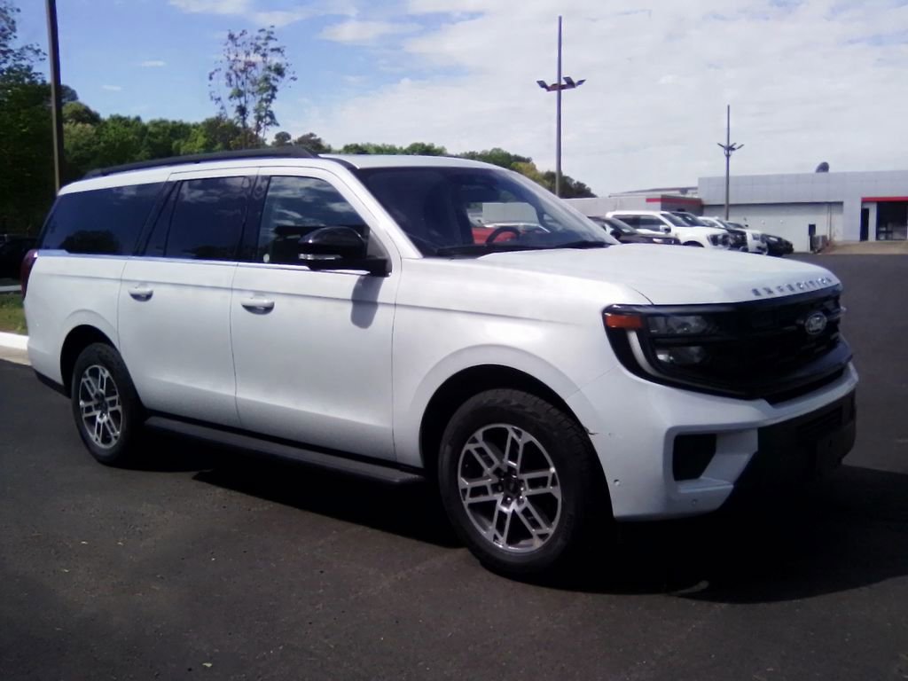 Used 2025 Ford Expedition Max Active image 1