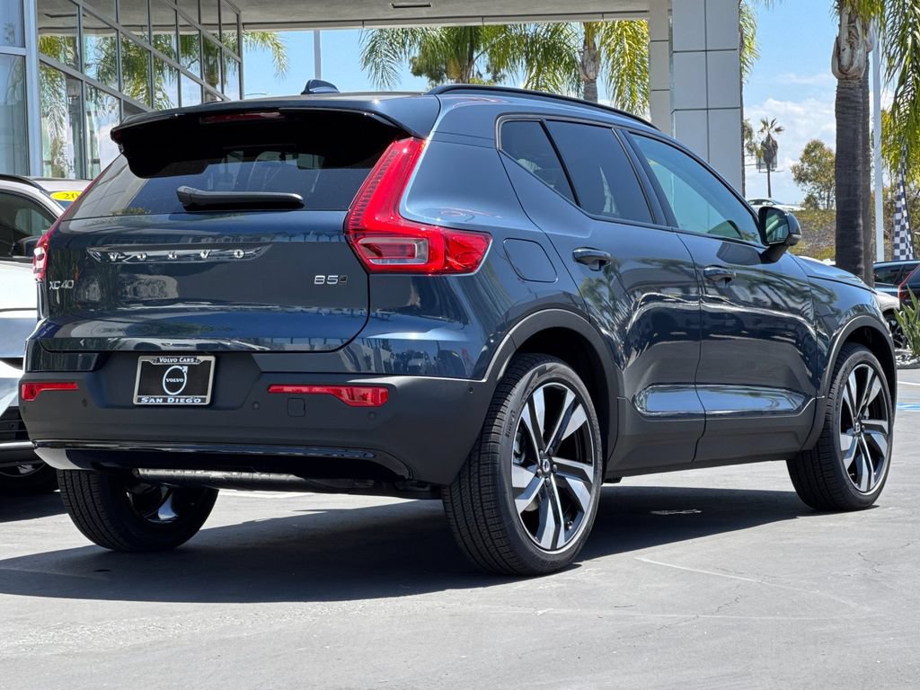 New 2026 Volvo XC40 B5 Ultra w/ Protection Package Premier AWD/4WD image 5
