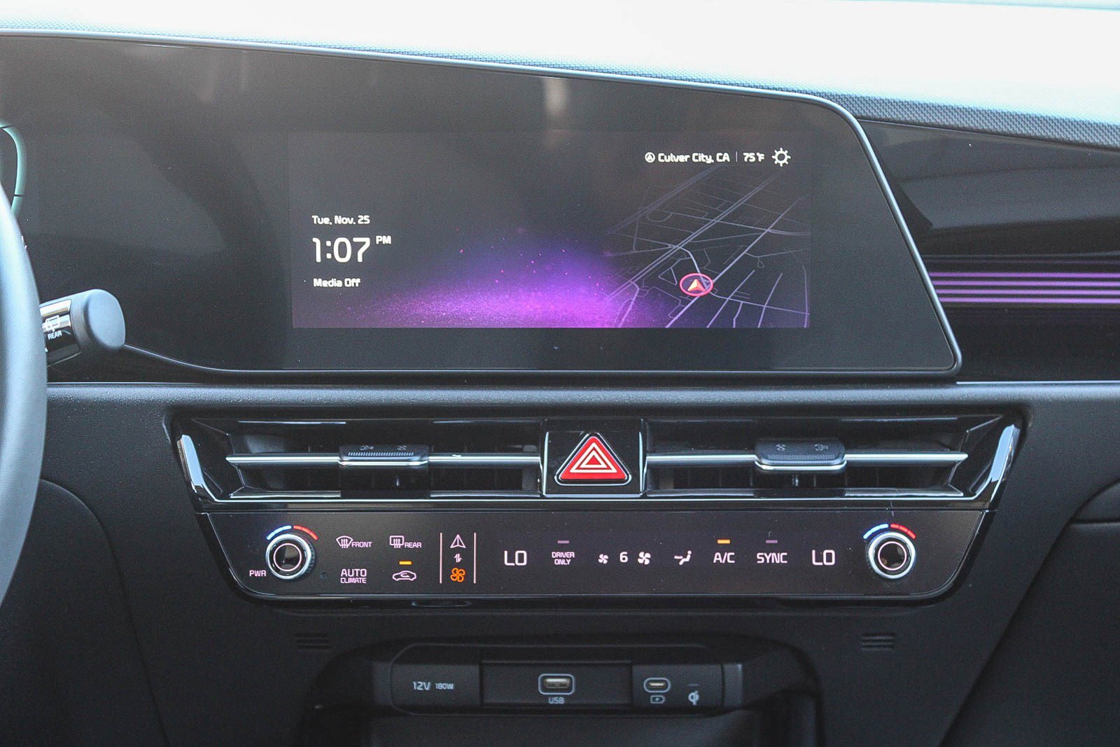 Used 2023 Kia Niro EX Touring image 14