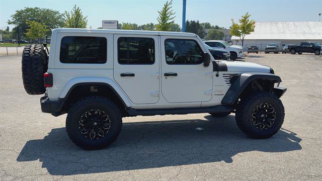 Used 2018 Jeep Wrangler Unlimited Sahara w/ Dual Top Group AWD/4WD image 9