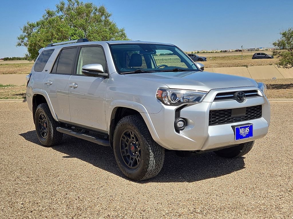 Used 2021 Toyota 4Runner SR5 Premium w/ Moonroof Package AWD/4WD image 7