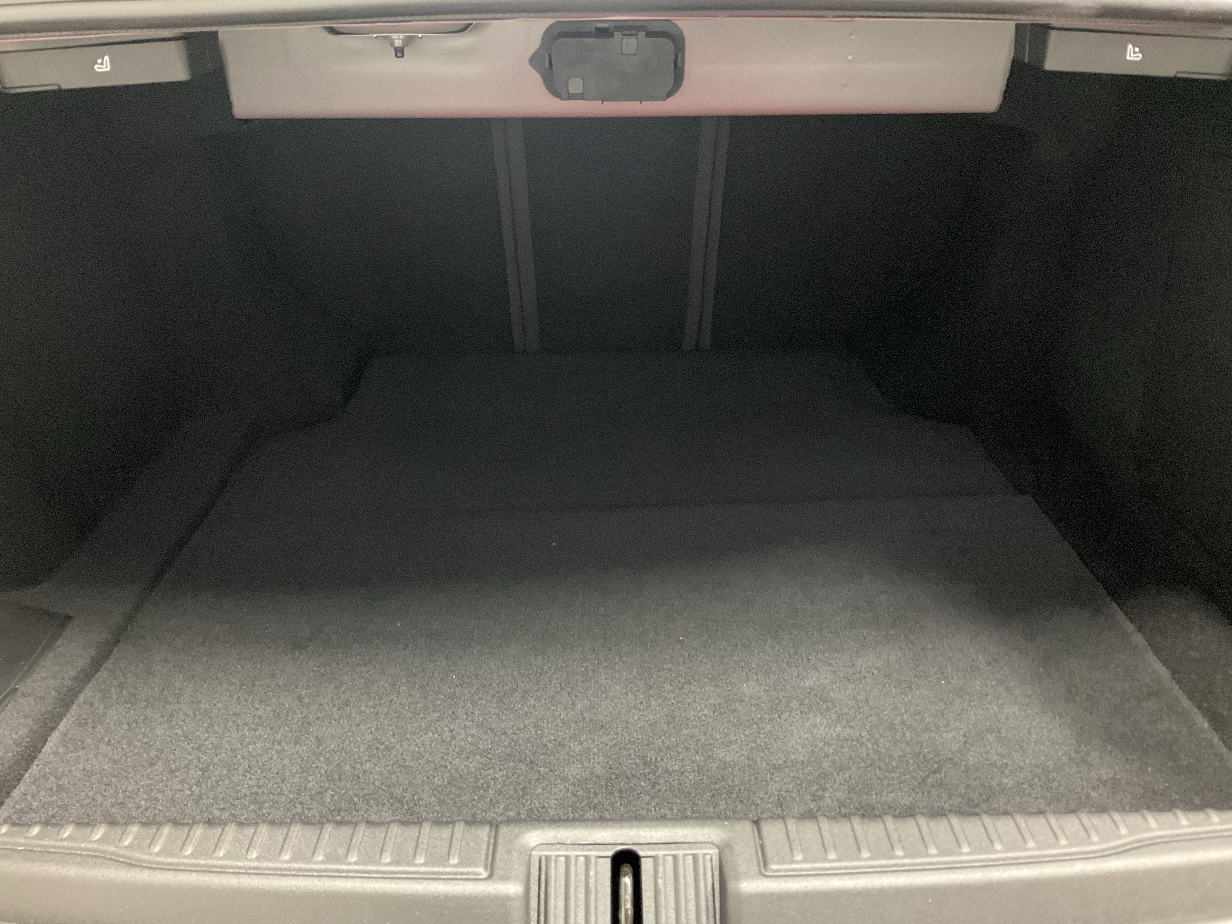 New 2026 Alfa Romeo Giulia AWD w/ Driving Assist Package image 18