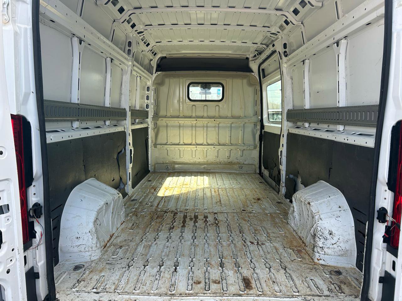 Used 2015 RAM ProMaster 3500 FWD image 13