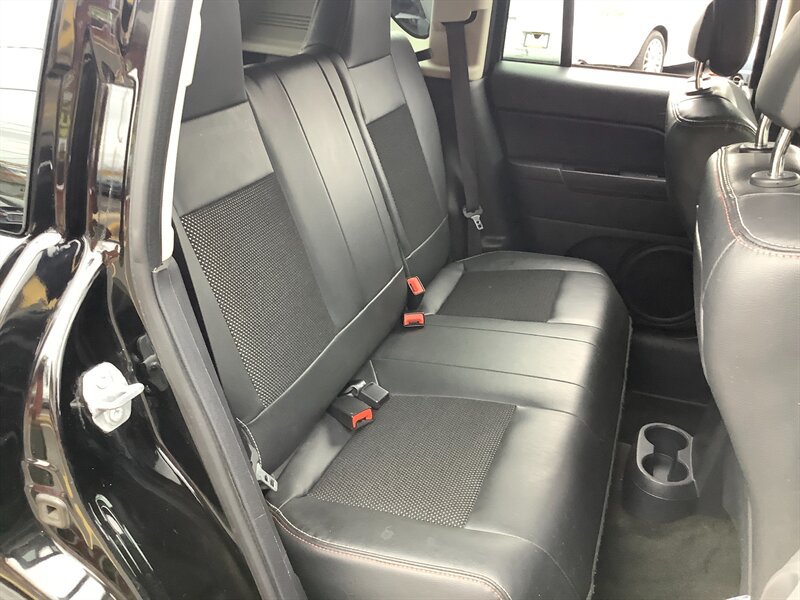 Used 2017 Jeep Compass 75th Anniversary w/ Power Value Group AWD/4WD image 12