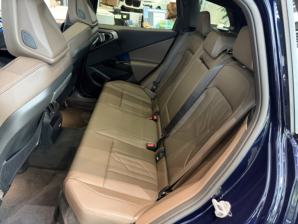 New 2026 BMW X3 xDrive30i w/ Premium Package AWD/4WD image 13