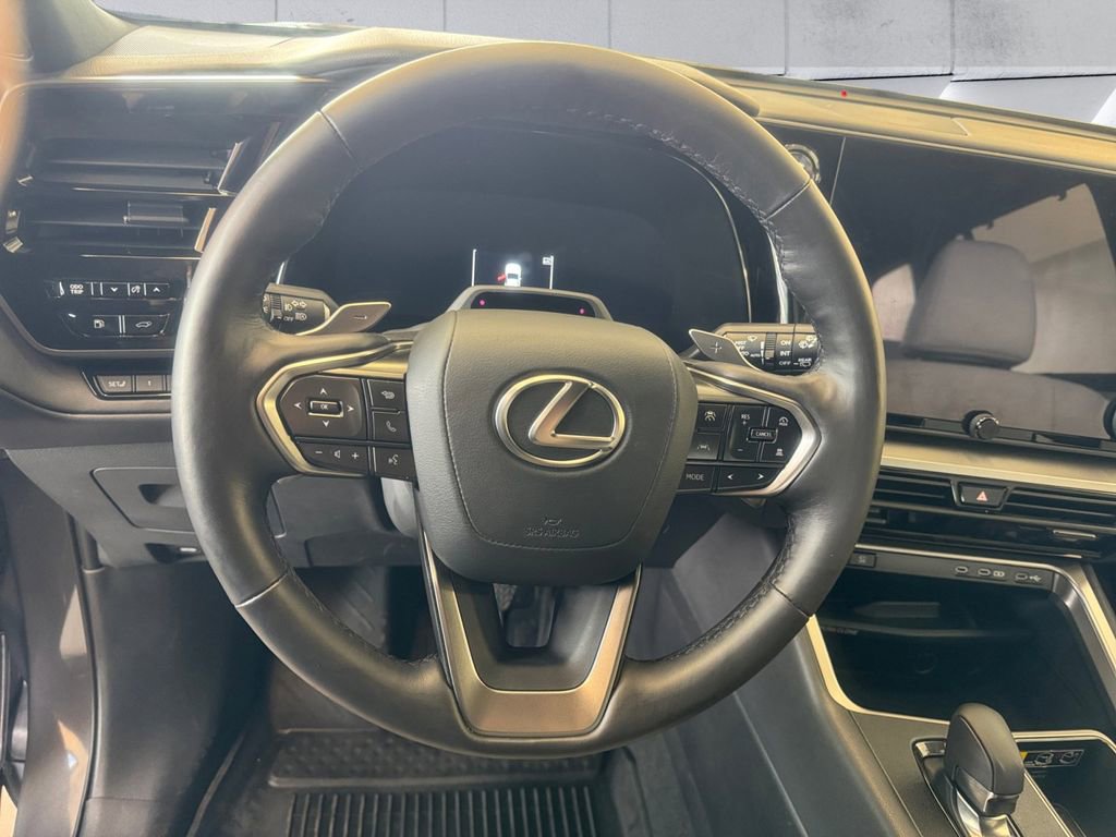 Used 2025 Lexus TX 350 AWD w/ Technology Package image 9