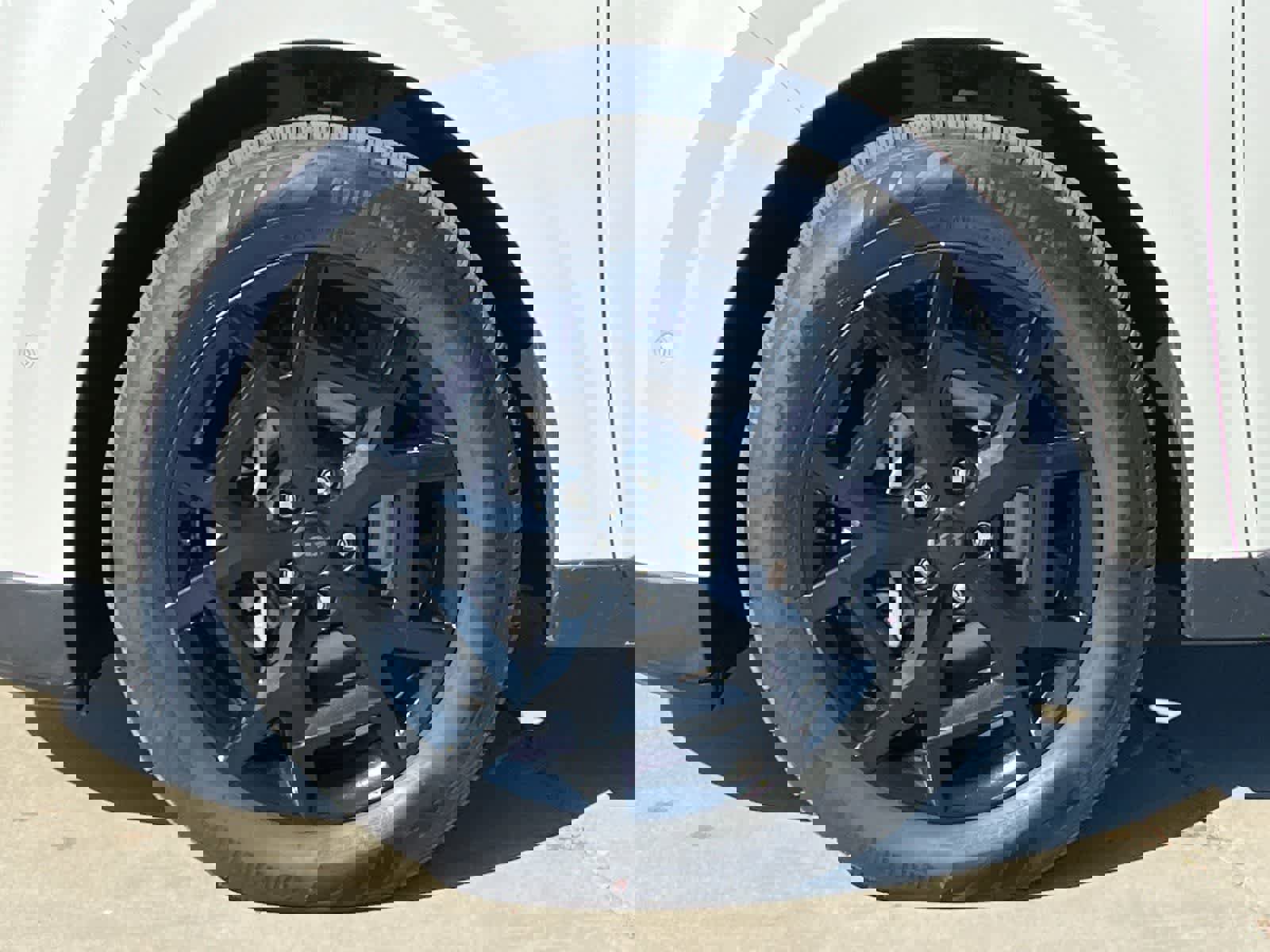 Used 2025 Kia Carnival SX Prestige image 28