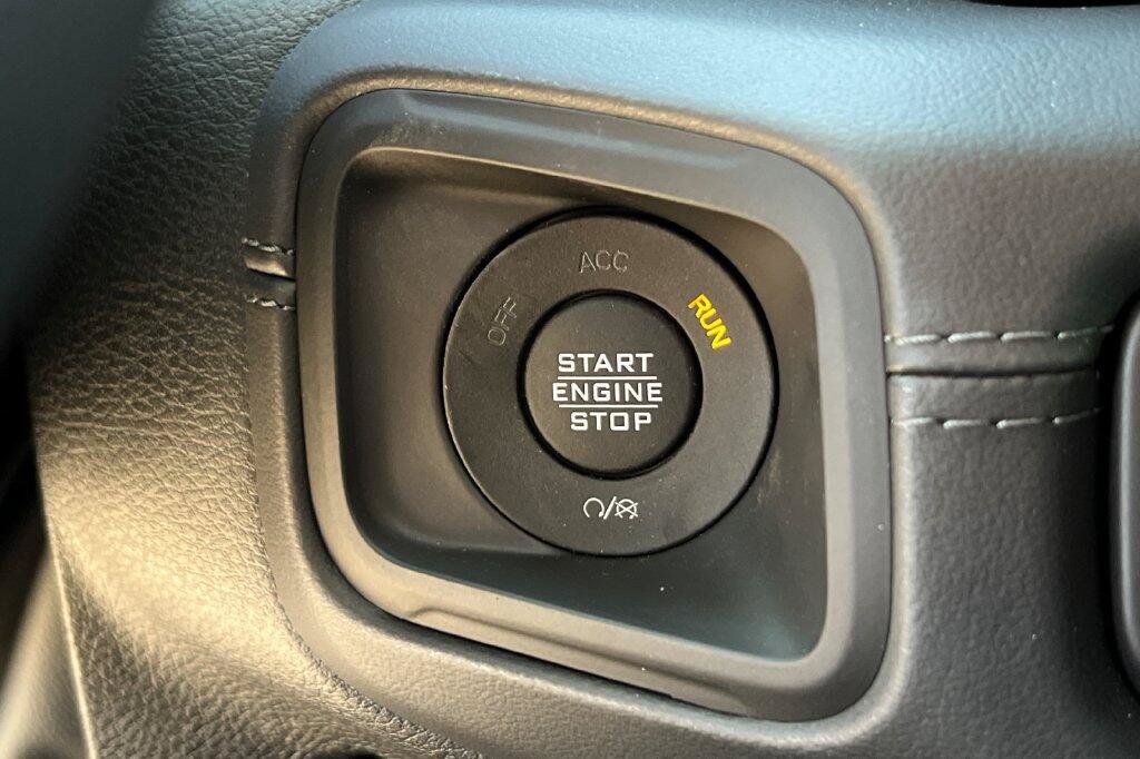 New 2026 Jeep Gladiator Sport AWD/4WD image 22