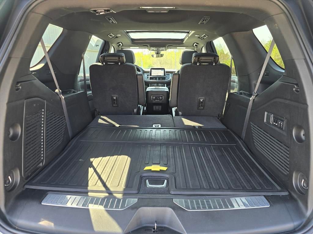 Used 2021 Chevrolet Tahoe Premier w/ Premium Package image 26