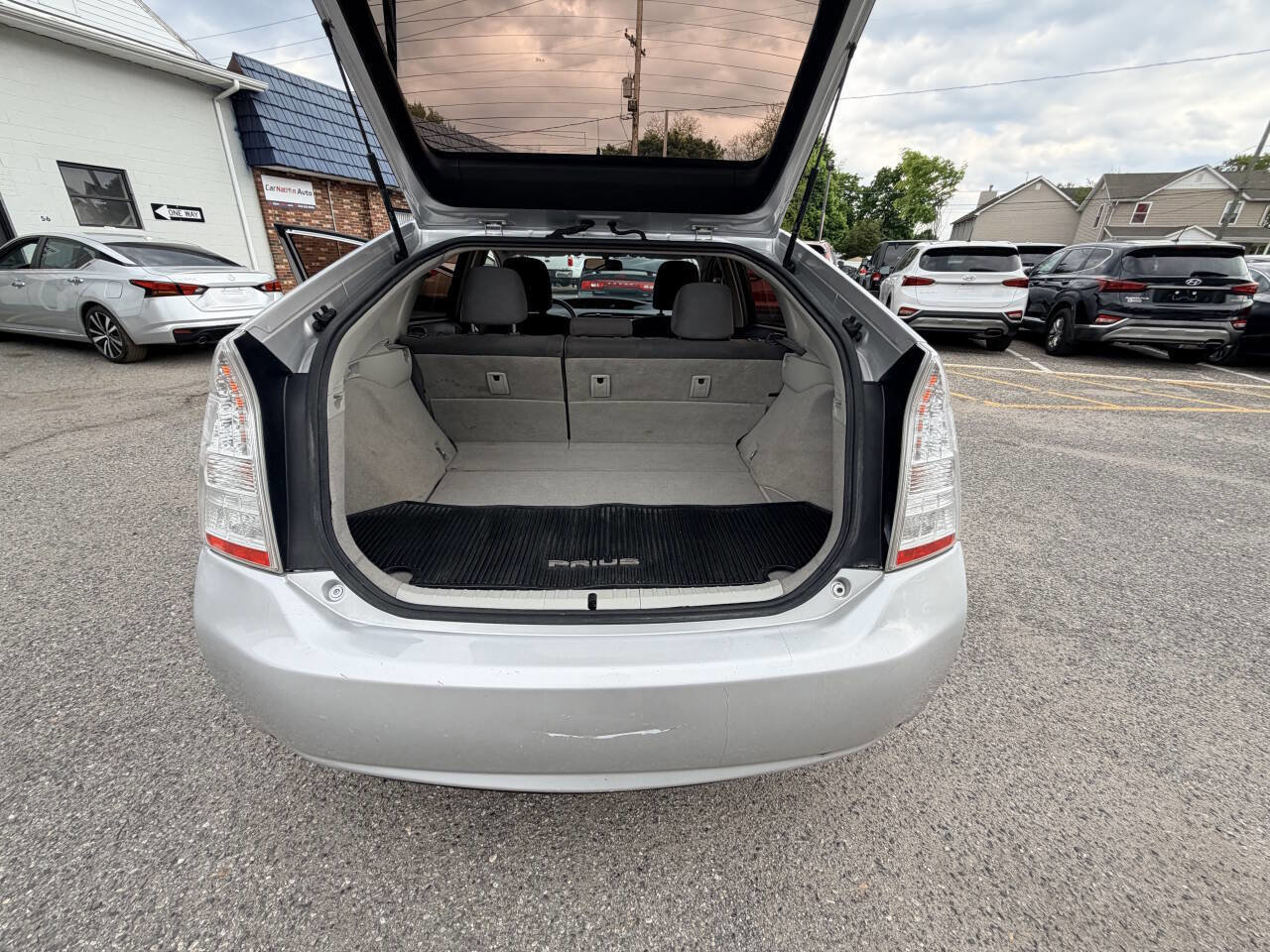 Used 2011 Toyota Prius Three FWD image 41