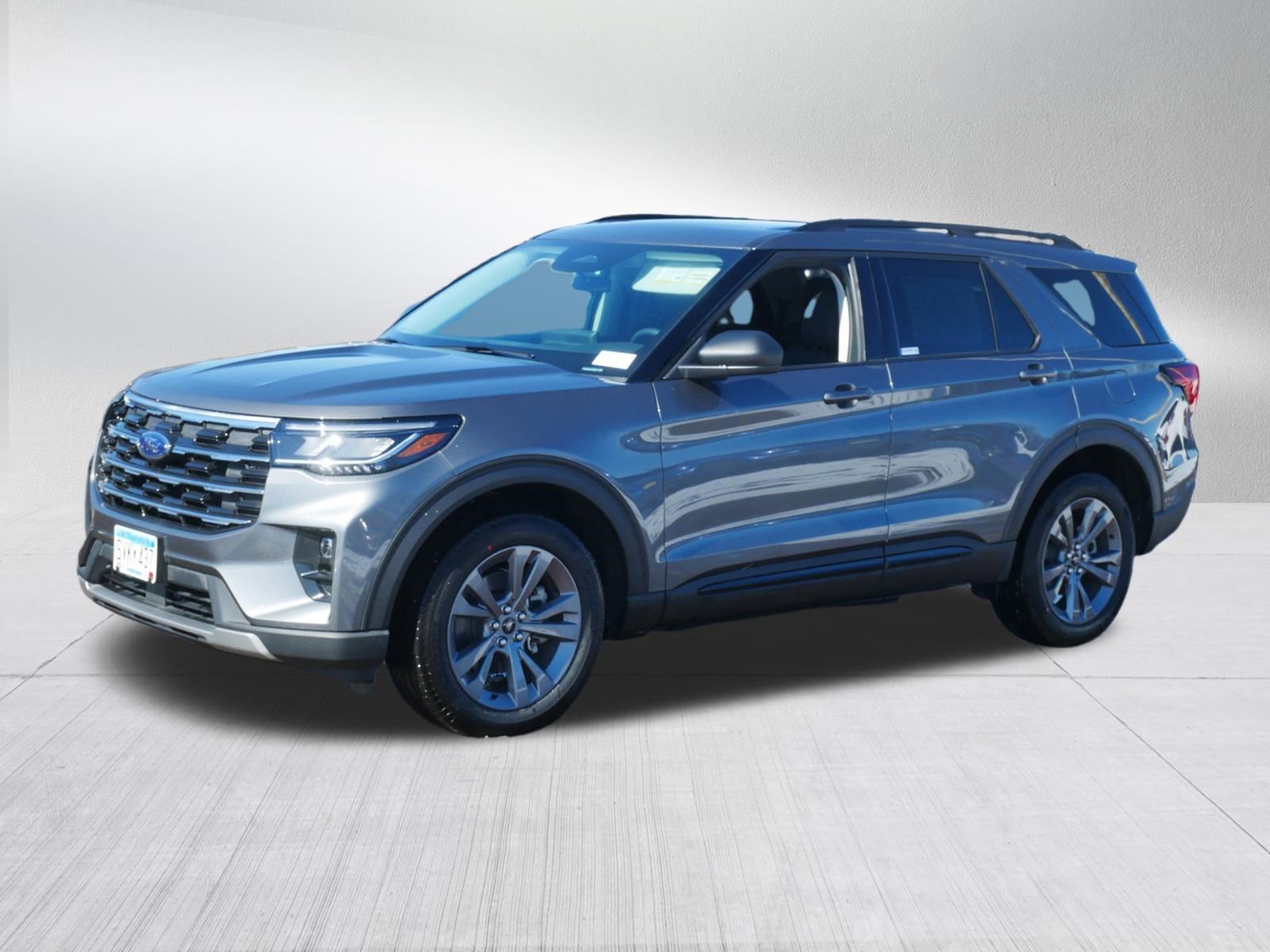 Used 2026 Ford Explorer Active w/ Active Comfort Package image 3