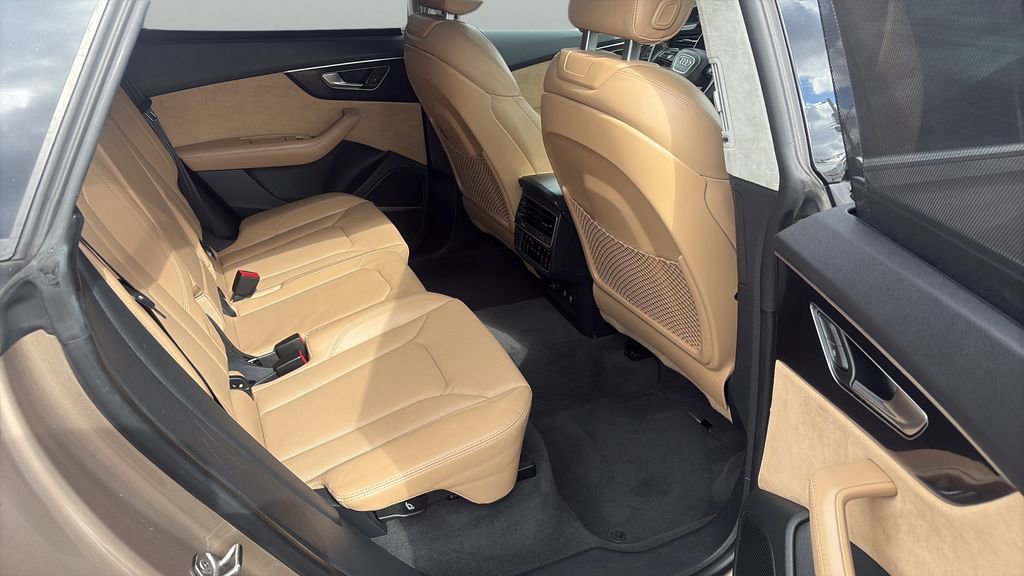 Used 2019 Audi Q8 Prestige image 19