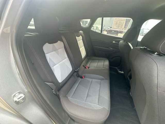 Used 2025 Chevrolet Trax RS w/ Driver Confidence Package FWD image 31