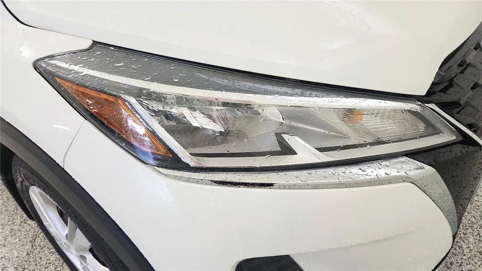 Used 2023 Nissan Kicks S FWD image 14