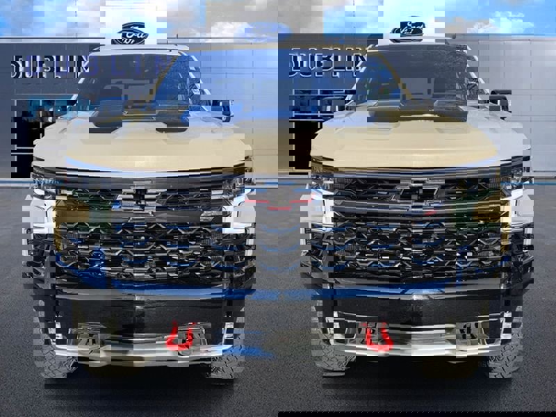 Used 2023 Chevrolet Silverado 1500 ZR2 w/ Technology Package image 2