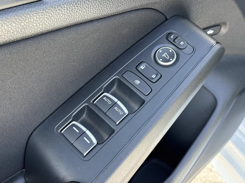 Used 2023 Honda Civic Sport image 17