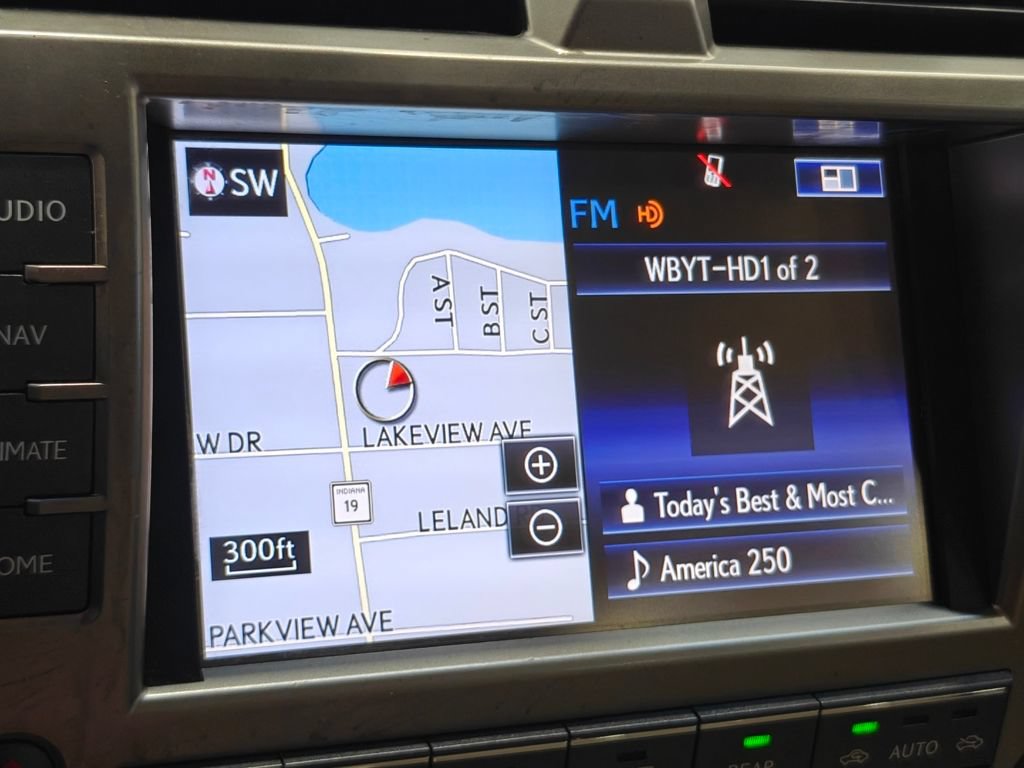 Used 2016 Lexus GX 460 Luxury w/ Preferred Accessory Package AWD/4WD image 40