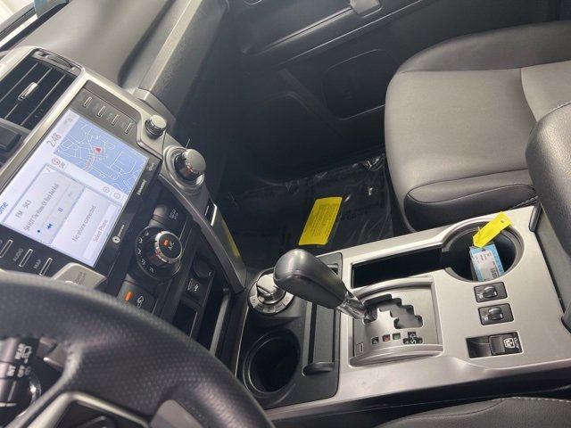 Used 2022 Toyota 4Runner SR5 Premium image 11