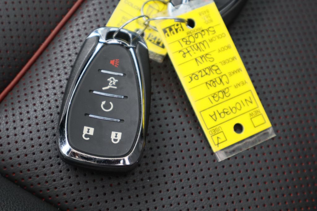 Used 2021 Chevrolet Blazer RS w/ Enhanced Convenience Package FWD image 33