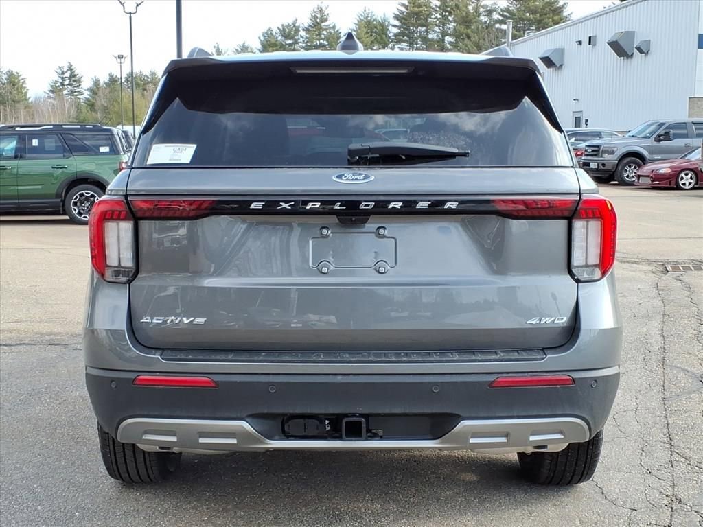 New 2026 Ford Explorer Active w/ Active Comfort Package image 6