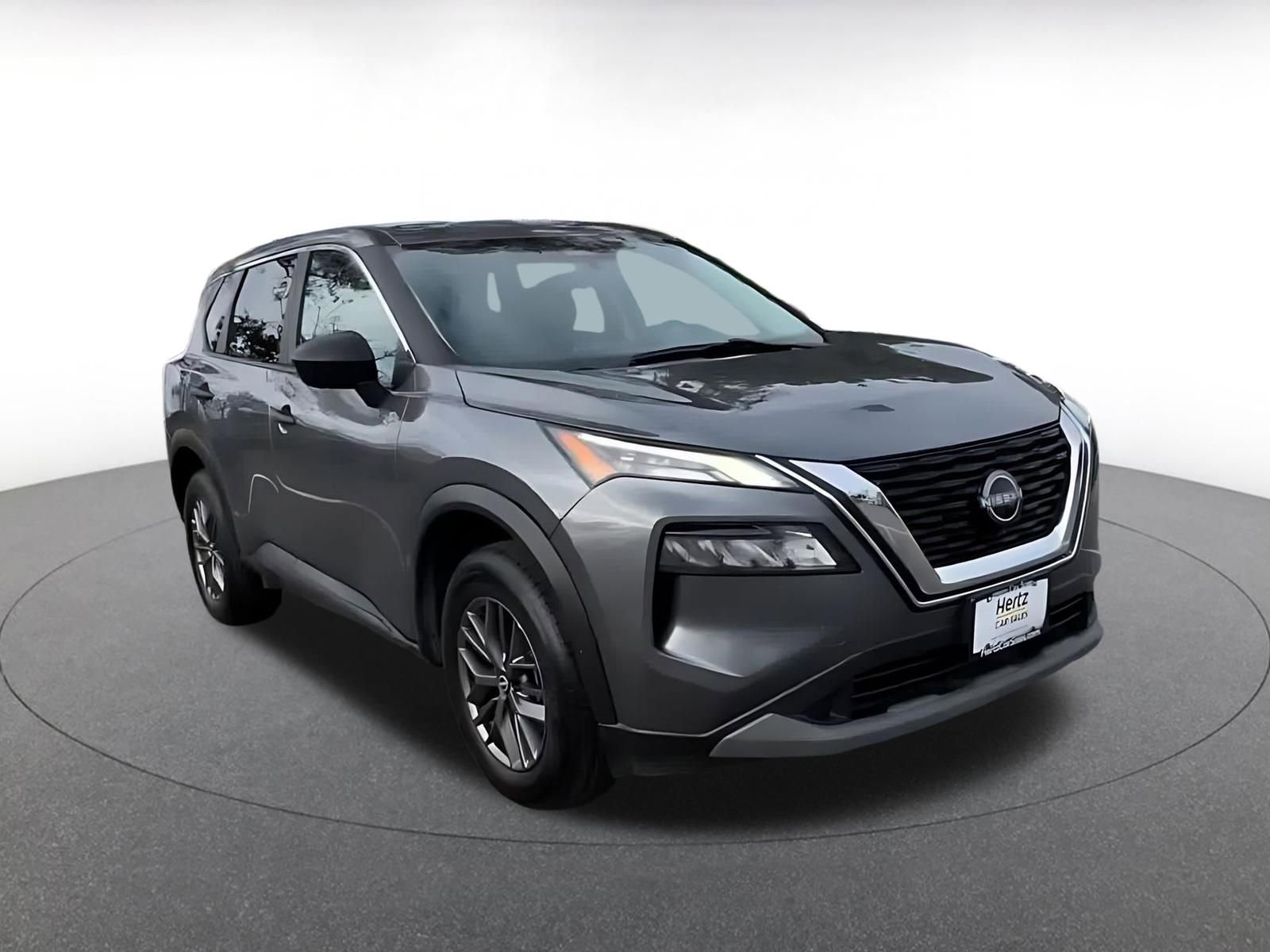 Used 2023 Nissan Rogue S AWD/4WD image 3