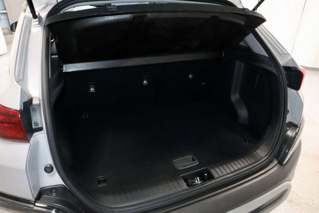 Certified 2023 Hyundai Kona SEL AWD/4WD image 12