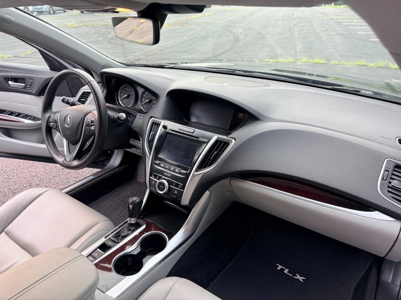 Used 2015 Acura TLX w/ Technology Package FWD image 15