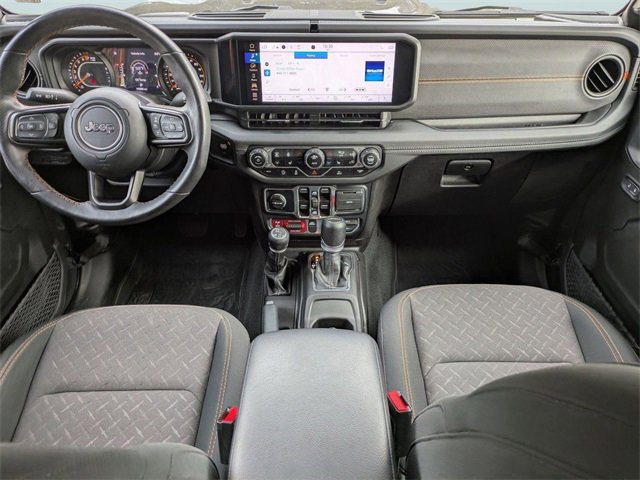 Used 2024 Jeep Gladiator Mojave w/ Convenience Group image 16