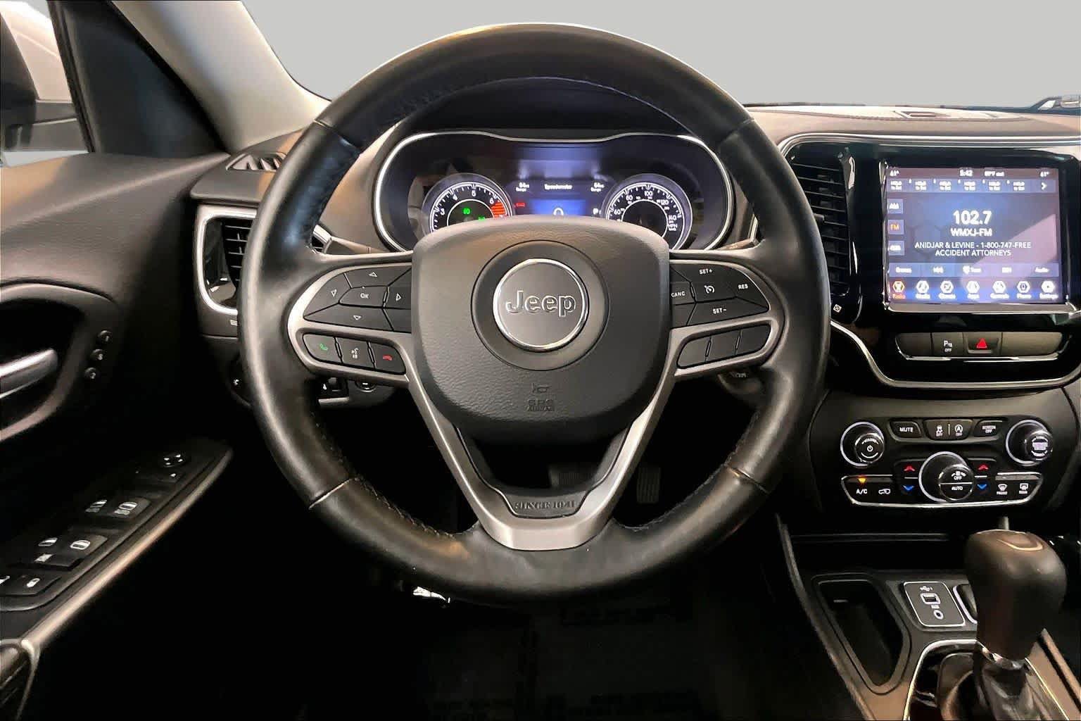 Used 2020 Jeep Cherokee Limited FWD image 6