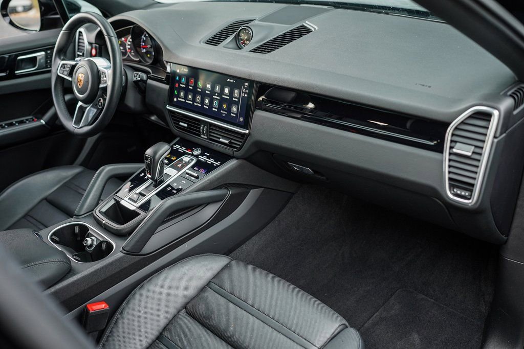 Used 2023 Porsche Cayenne Coupe w/ Premium Package image 22
