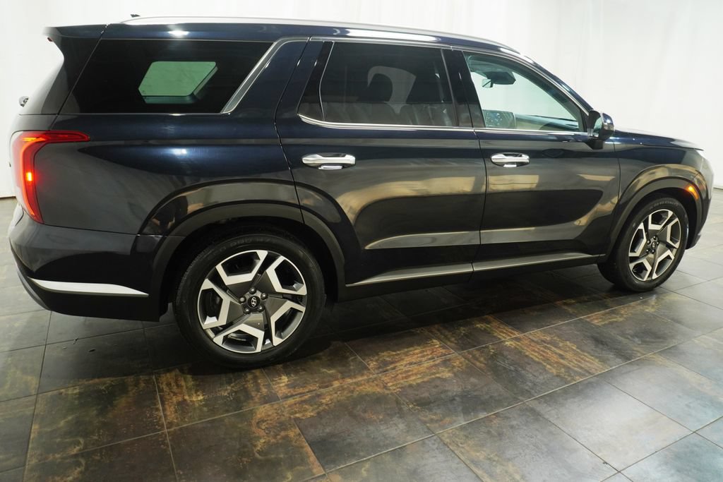 Used 2023 Hyundai Palisade Limited w/ Cargo Package AWD/4WD image 4