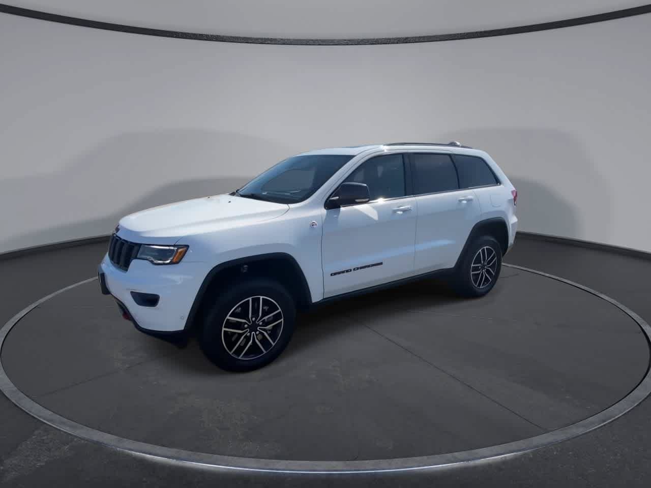 Used 2021 Jeep Grand Cherokee Trailhawk w/ Premium Lighting Group AWD/4WD image 4