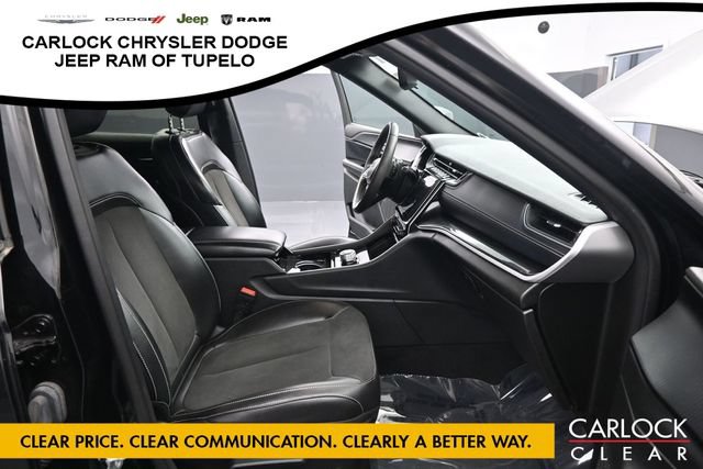 Used 2023 Jeep Grand Cherokee Altitude AWD/4WD image 34