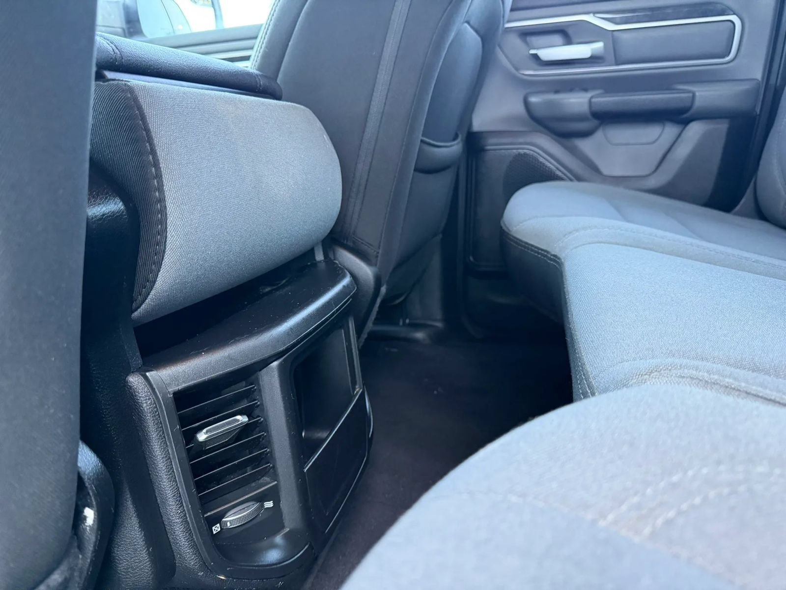 Used 2020 RAM 1500 Big Horn RWD image 32