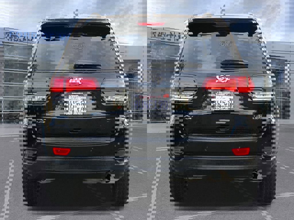 Used 2021 Jeep Grand Cherokee Laredo image 6