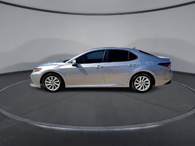 Used 2023 Toyota Camry LE FWD image 5