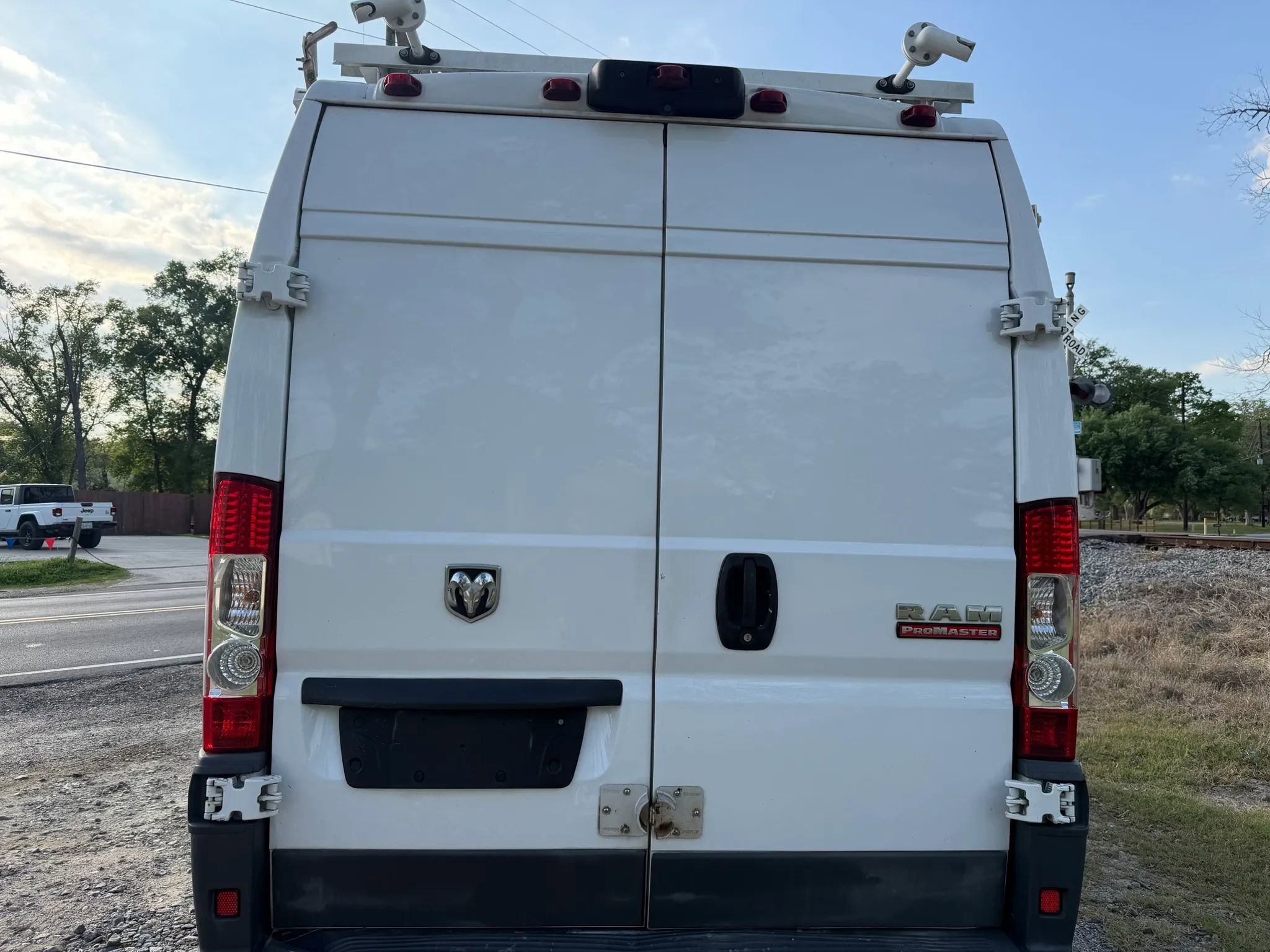 Used 2016 RAM ProMaster 2500 w/ Interior Convenience Group image 9