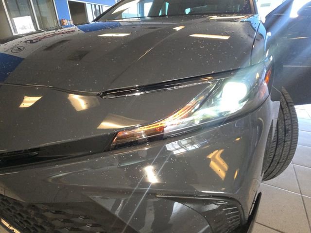 Used 2025 Toyota Camry SE image 25