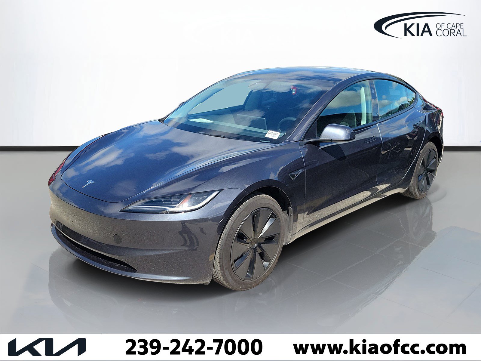 Used 2025 Tesla Model 3 Long Range RWD image 2