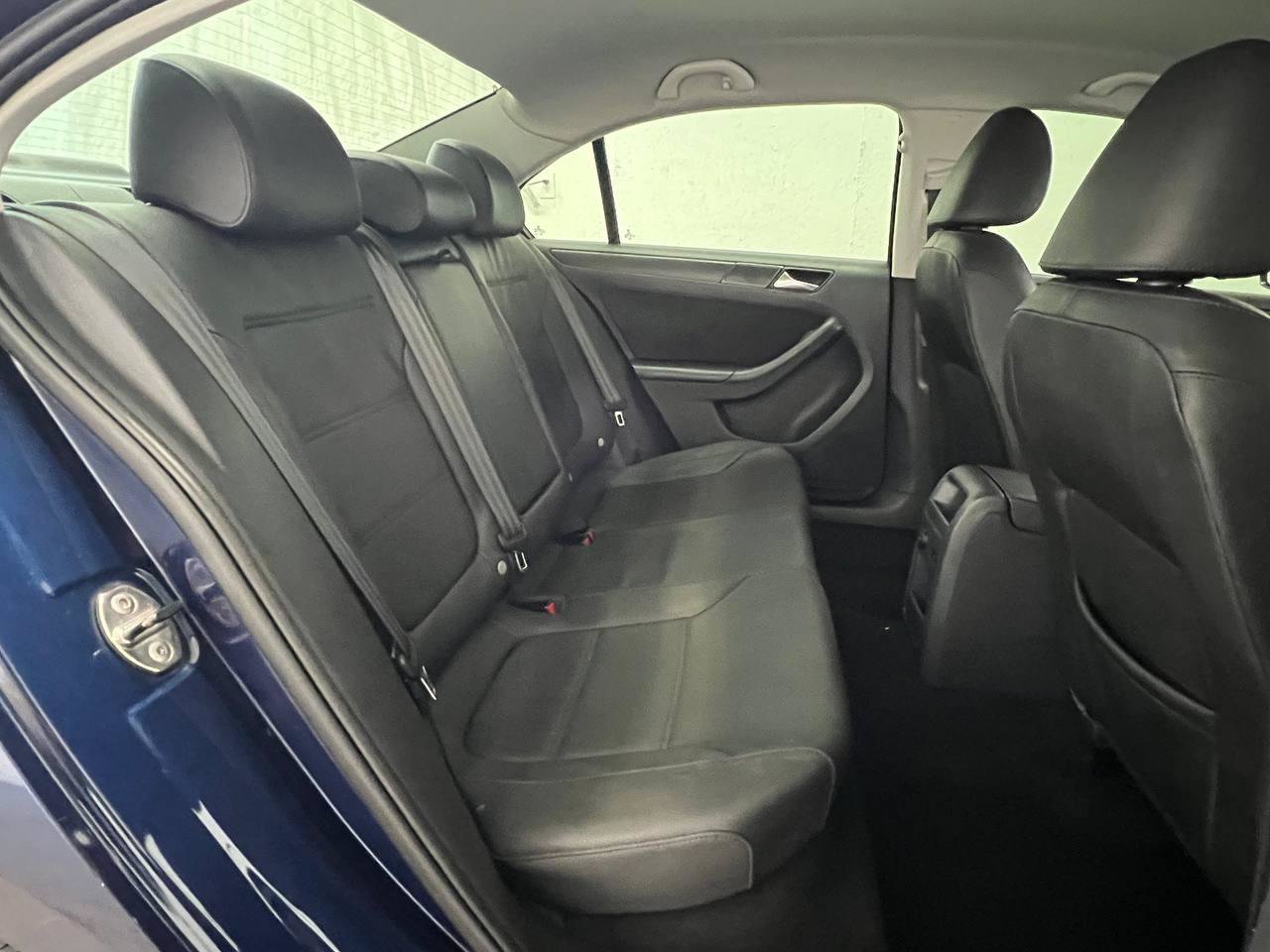 Used 2012 Volkswagen Jetta SE FWD image 14