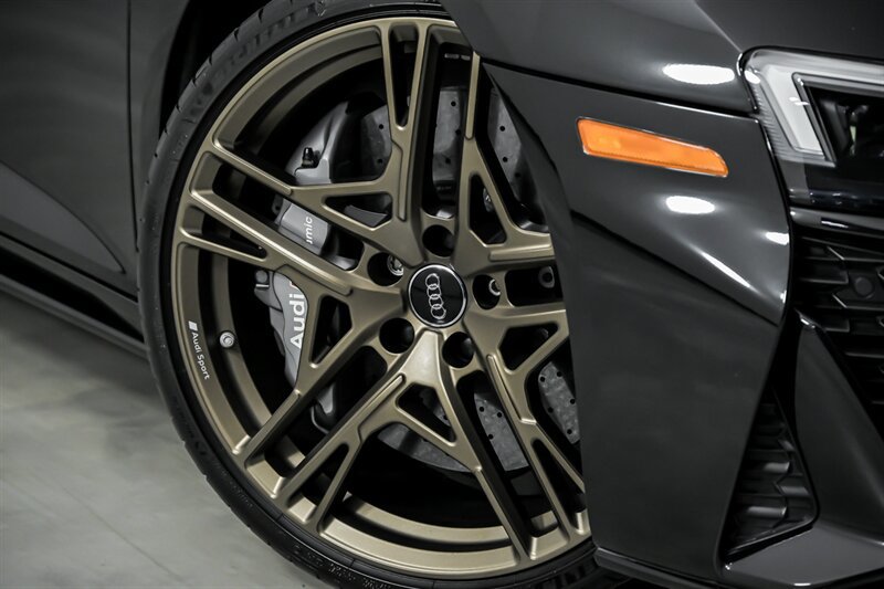 Used 2020 Audi R8 V10 performance AWD/4WD image 4