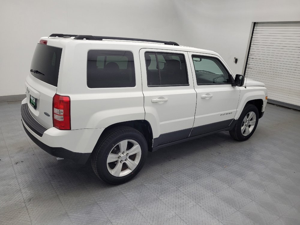 Used 2014 Jeep Patriot Latitude image 10