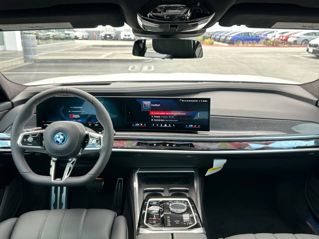 New 2026 BMW i7 M70 w/ Executive Package AWD/4WD image 35