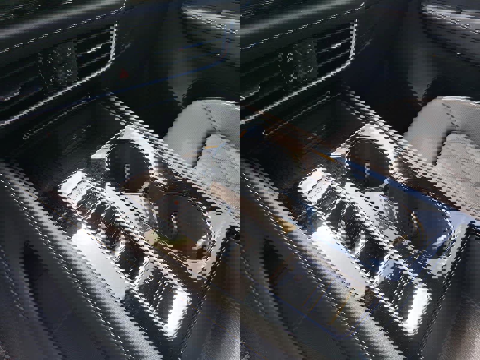 New 2026 Volkswagen Atlas SEL Premium R-Line image 14